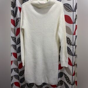 Joe Fresh Womans long sleeve Cream Turtle neck